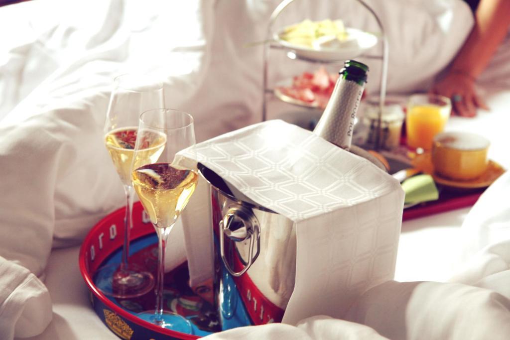 Saint Shermin Bed Breakfast & Champagne Wenen Buitenkant foto
